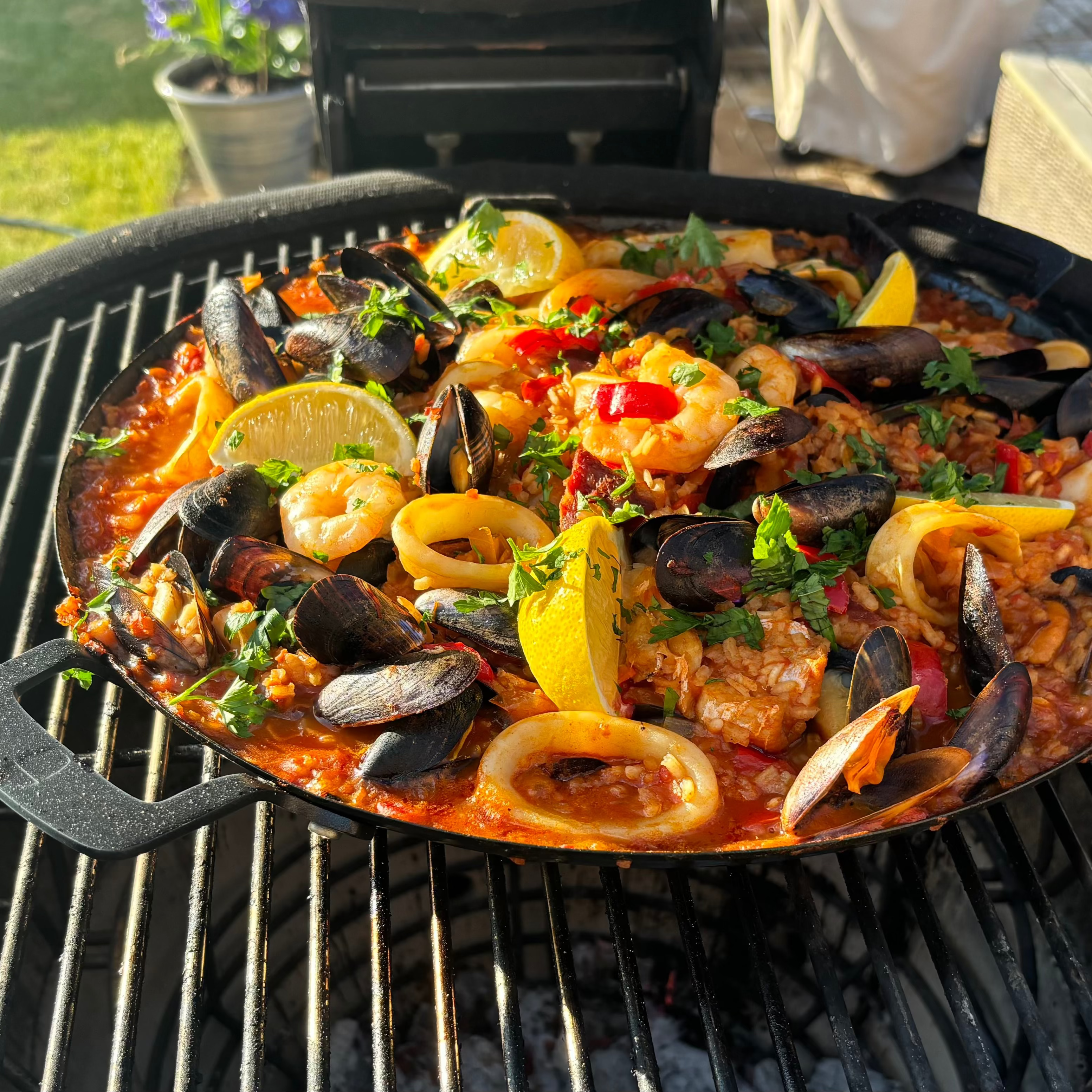 34cm Carbon Steel Paella Pan : Black Edition